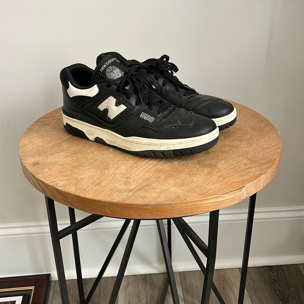 New Balance Men's Black and White Sneakers